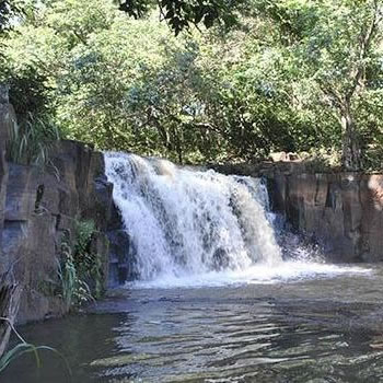 Descubra algumas cachoeiras na região de Rio Preto para curtir